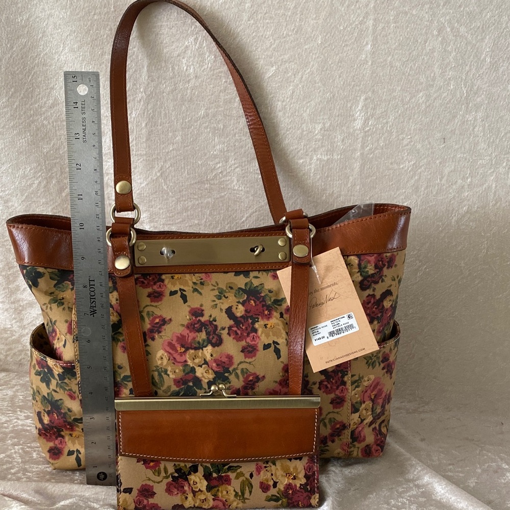 Patricia Nash Floral Tan and Brown Tote with Wallet - Picture 2 of 6